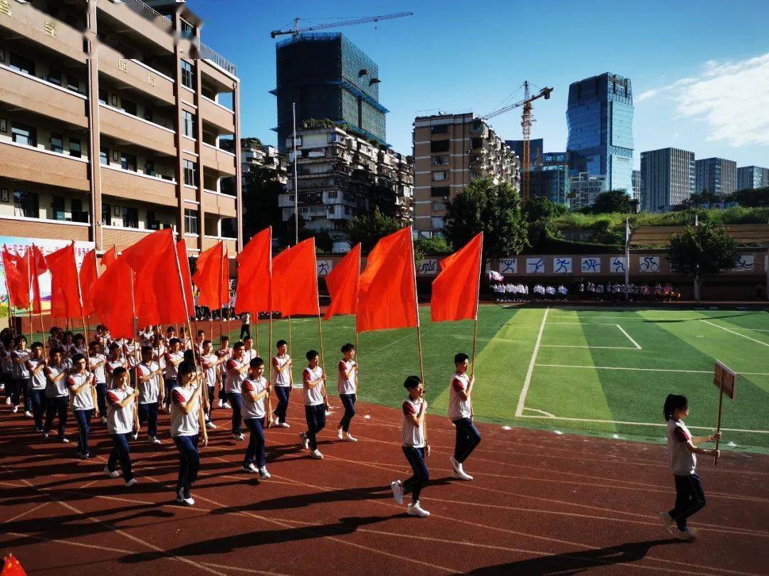 福州市象园小学风起为画,叶落成诗愿每一位八闽学子在这季节采撷最