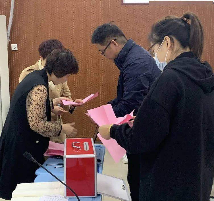 牢记初心坚定信念林康宁同志预备党员转正审批大会