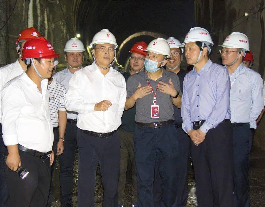 机场片区开发情况,中铁十二局集团有限公司党委书记,董事长李天胜陪同