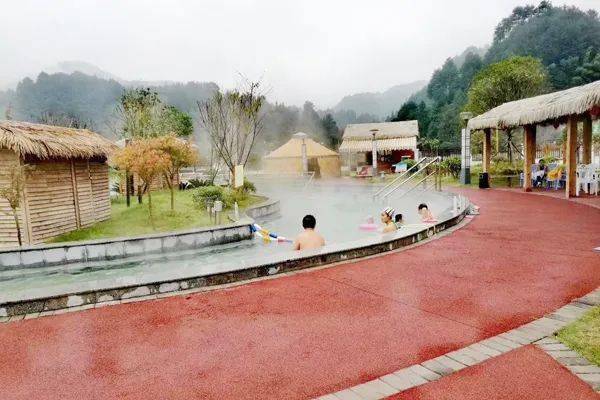 【金融助力】贴心服务助挂丁温泉恢复活力_凯里市