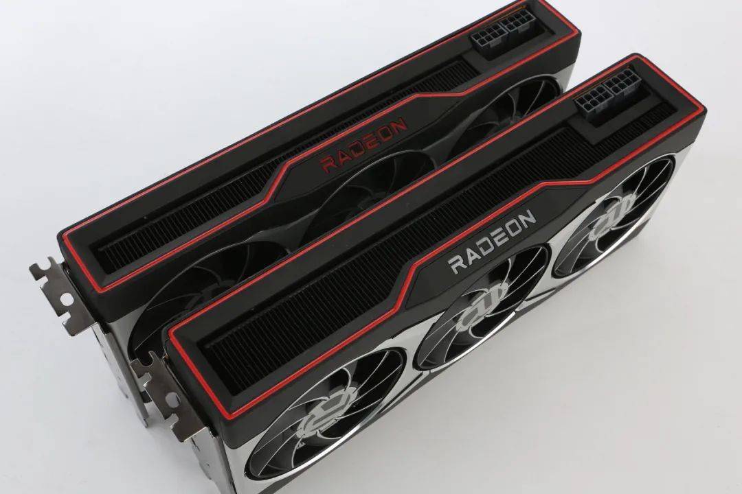 速来围观!amd radeon rx 6800xt & rx 6800显卡图赏