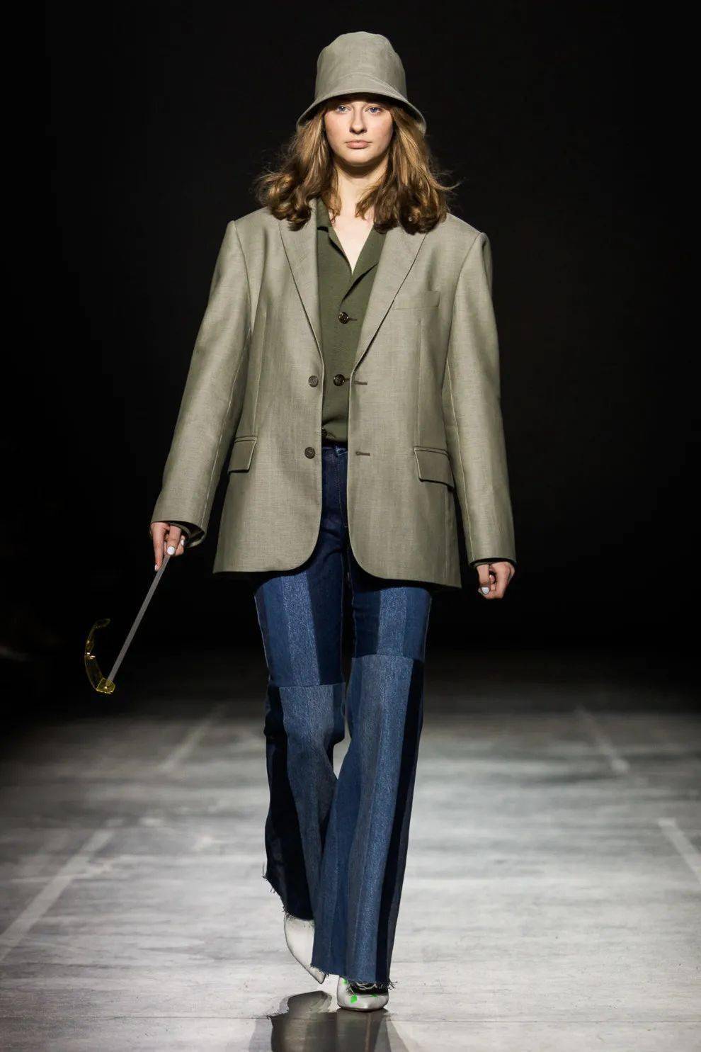 20202021秋冬最时尚的牛仔裤指南