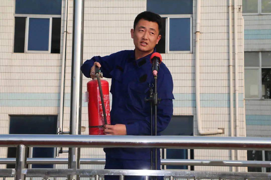 防患于未燃我们齐动员丰义中学消防演练活动