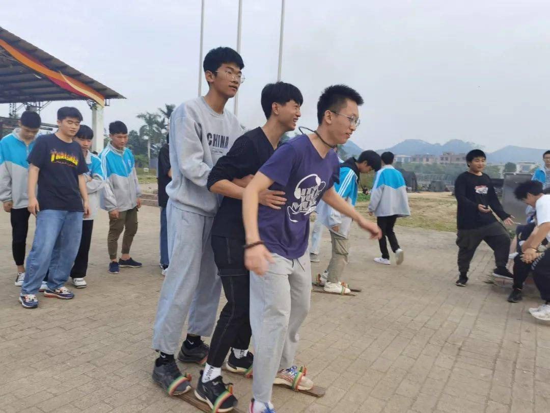 福建省漳浦第三中学高二年级东南花都研学实践活动有梦想不彷徨为青春