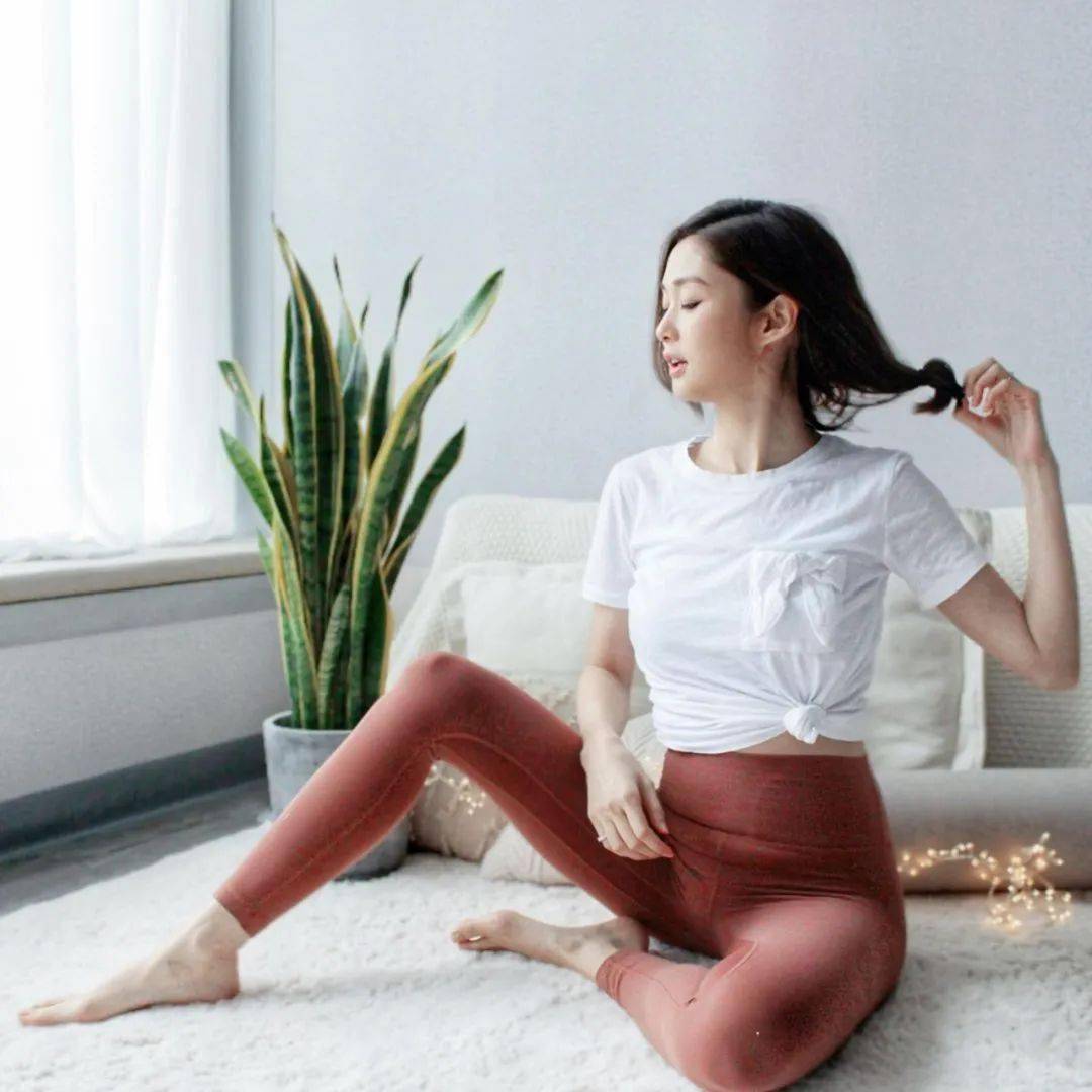 岑丽香迎接36岁生日大晒近照生完b依然保持最强童颜