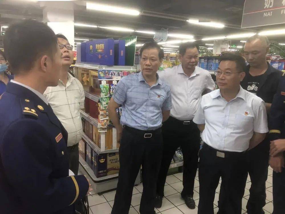诏安县领导带队调研创城期间校园周边及消防安全工作
