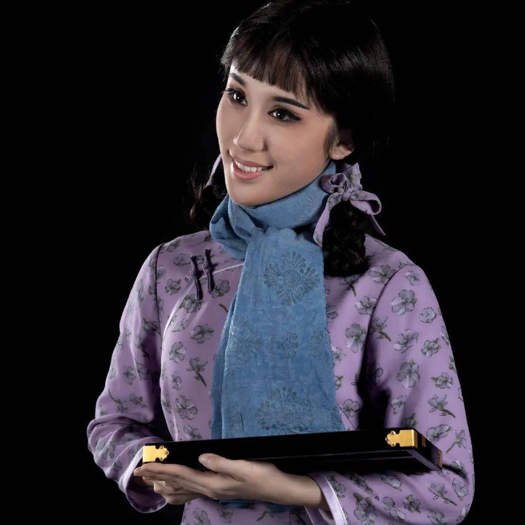 星辰大海踏夜寻光高雅艺术进校园黎明新娘圆满落幕