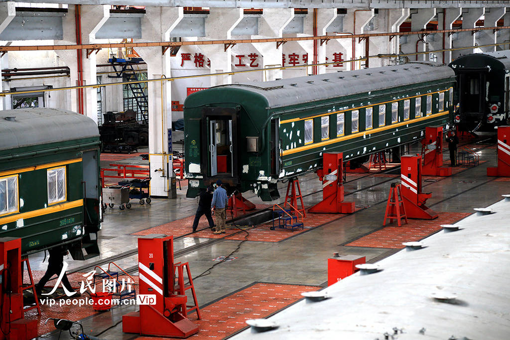 成都車輛段紮實開展旅客列車整修工作