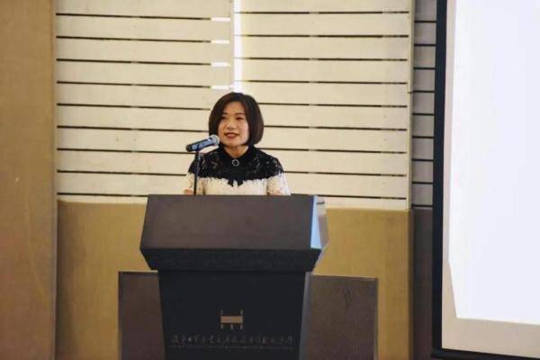 周媛媛"行前一课"优秀教案一等奖获奖教师代表,南京外国语学校教师周