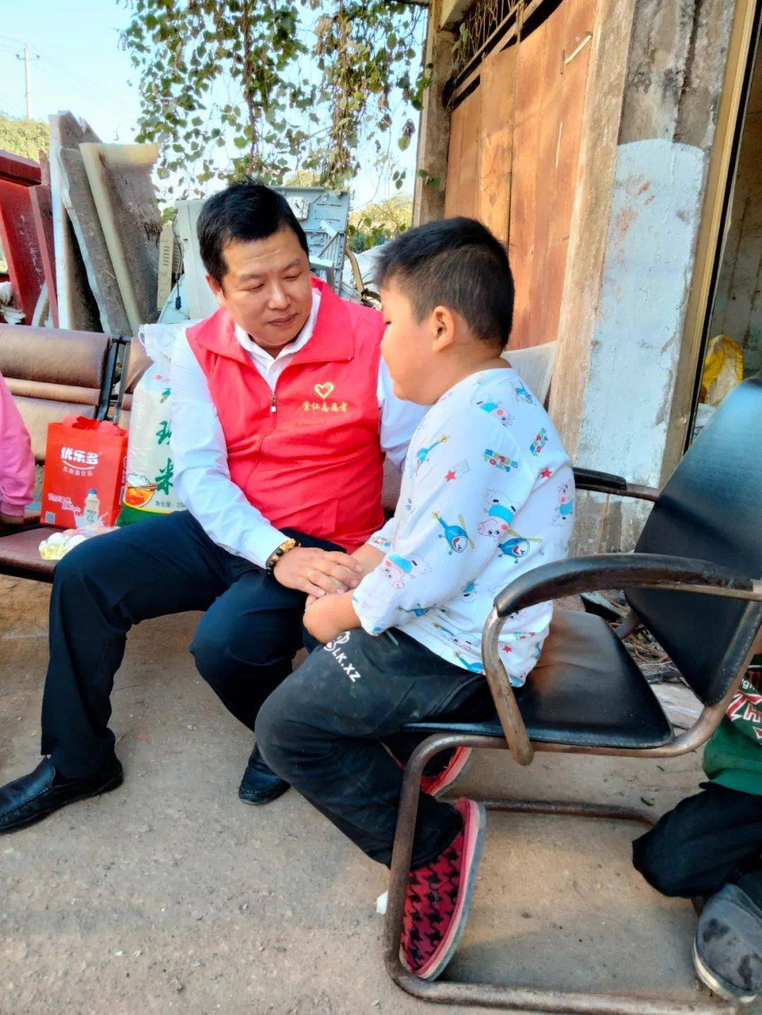 关爱乐丰村农村留守儿童和困境儿童