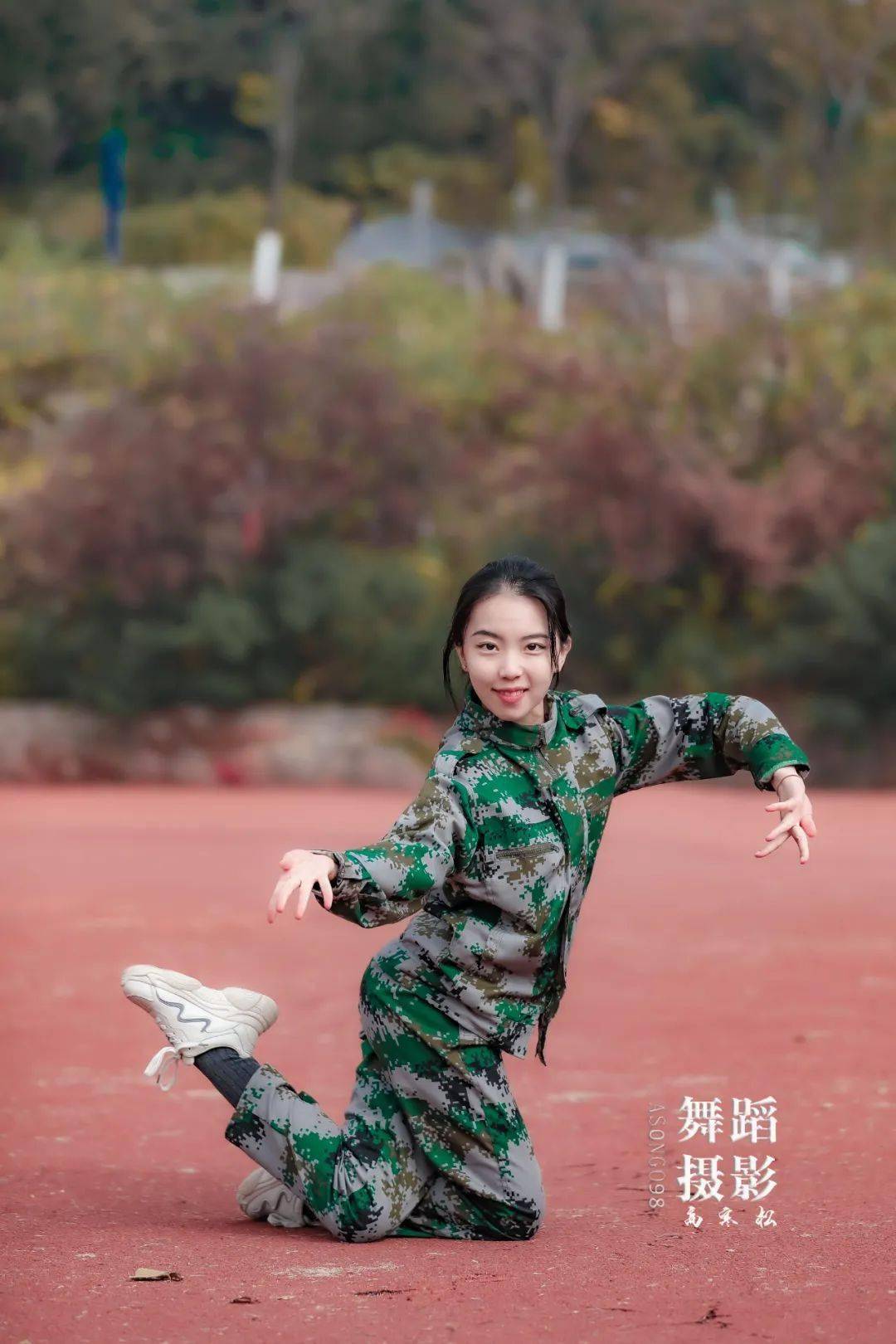 当军训遇见舞蹈是多么美好的一件事情