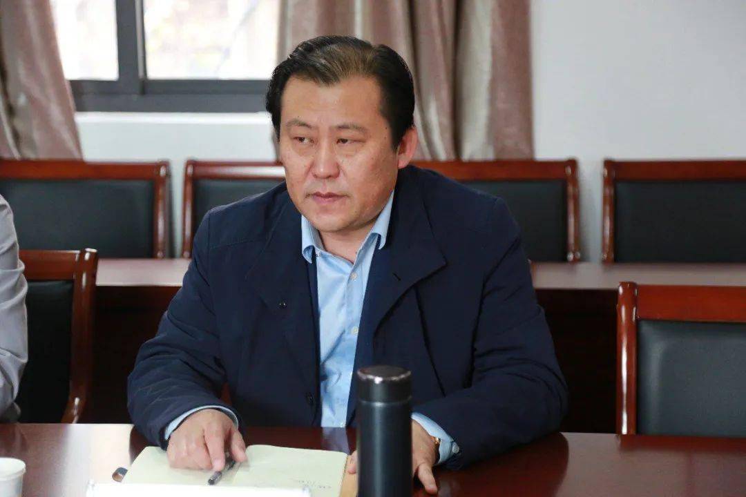 团市委领导到淮师一附小调研少先队工作