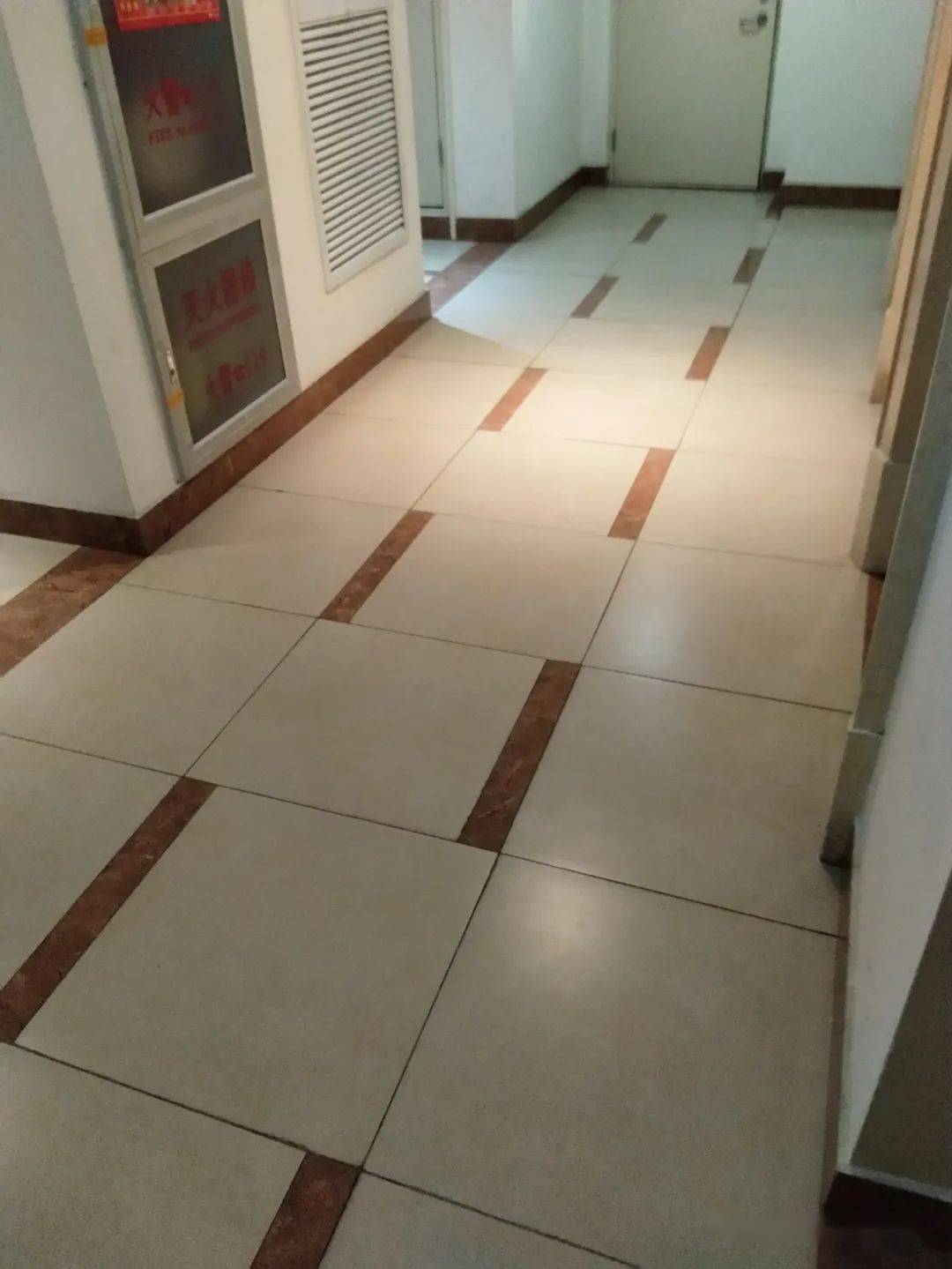 是最被忽视的珍贵;尊敬的业主请您及时对房间外围进行自查,清理楼道内