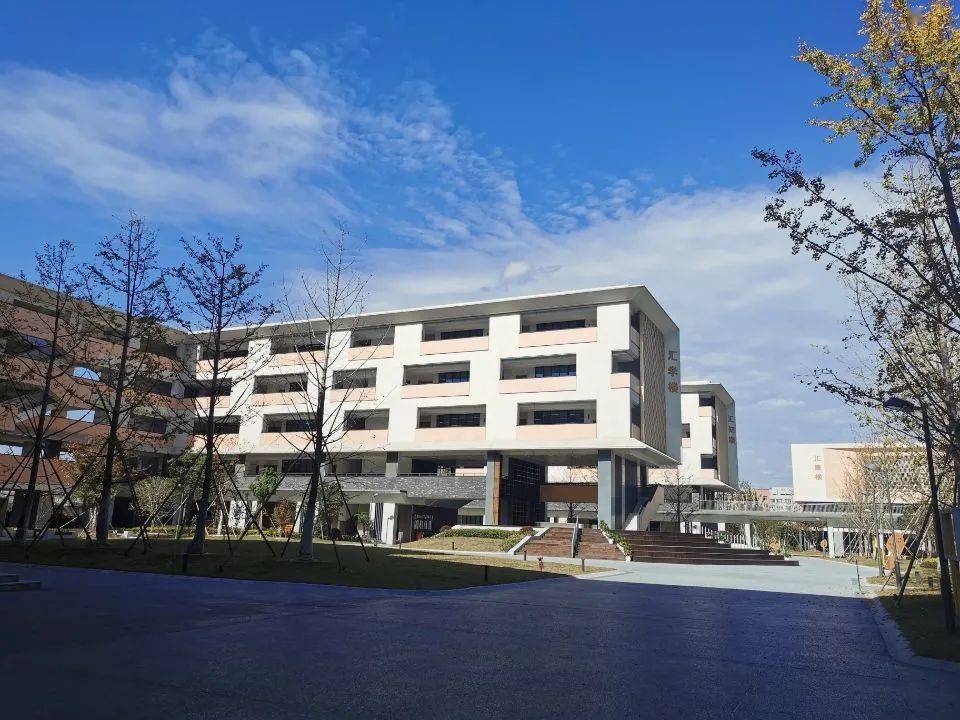 2020学年第一学期工作暨挂牌督学,校联系人培训会"于临平一中南汇校区