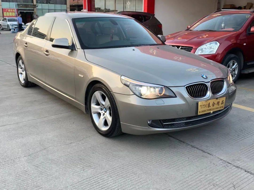 2009年宝马523li25排量