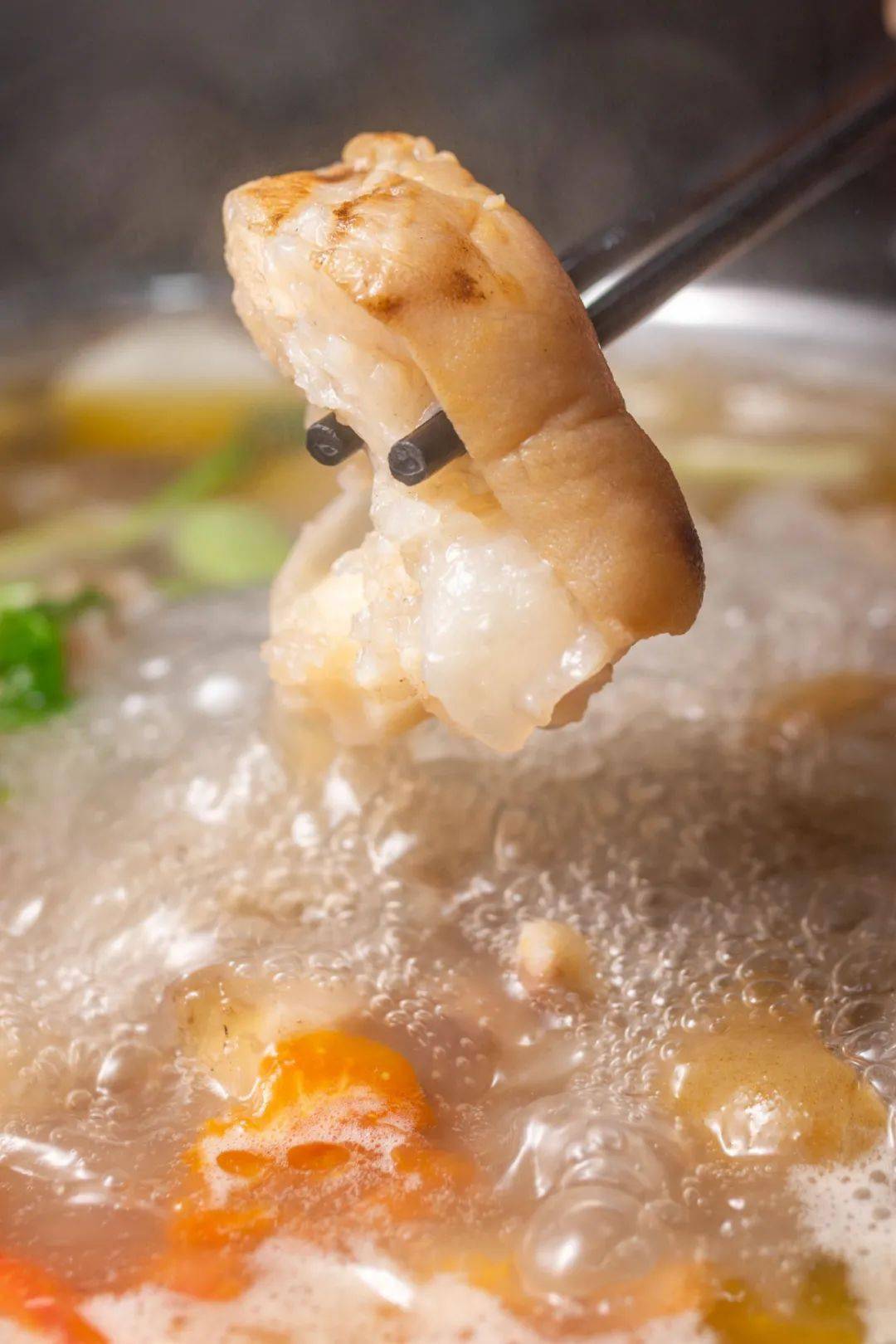 牛肉你吃的多那牛脚呢正宗老盐边原生态牛脚火锅仅需88元满屏的胶原