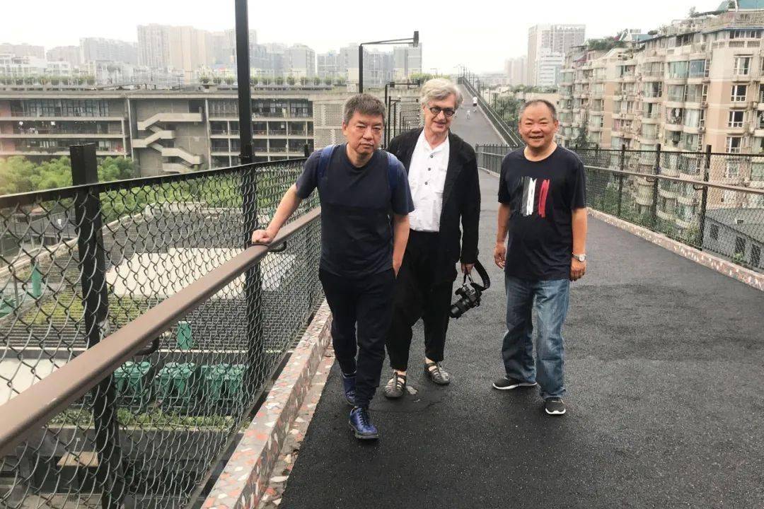 最受成都市民欢迎的烂尾楼_刘家琨