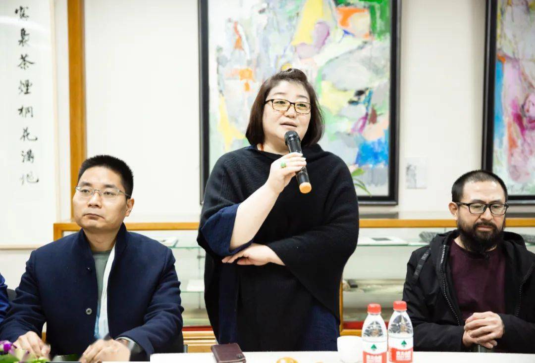 爱上敕勒川全国书画名家作品展在呼和浩特开幕