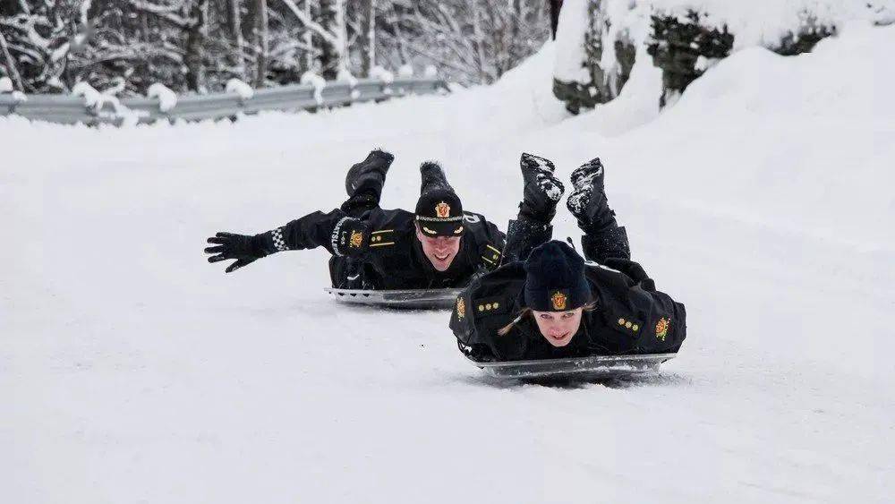 你不知道的—挪威警察