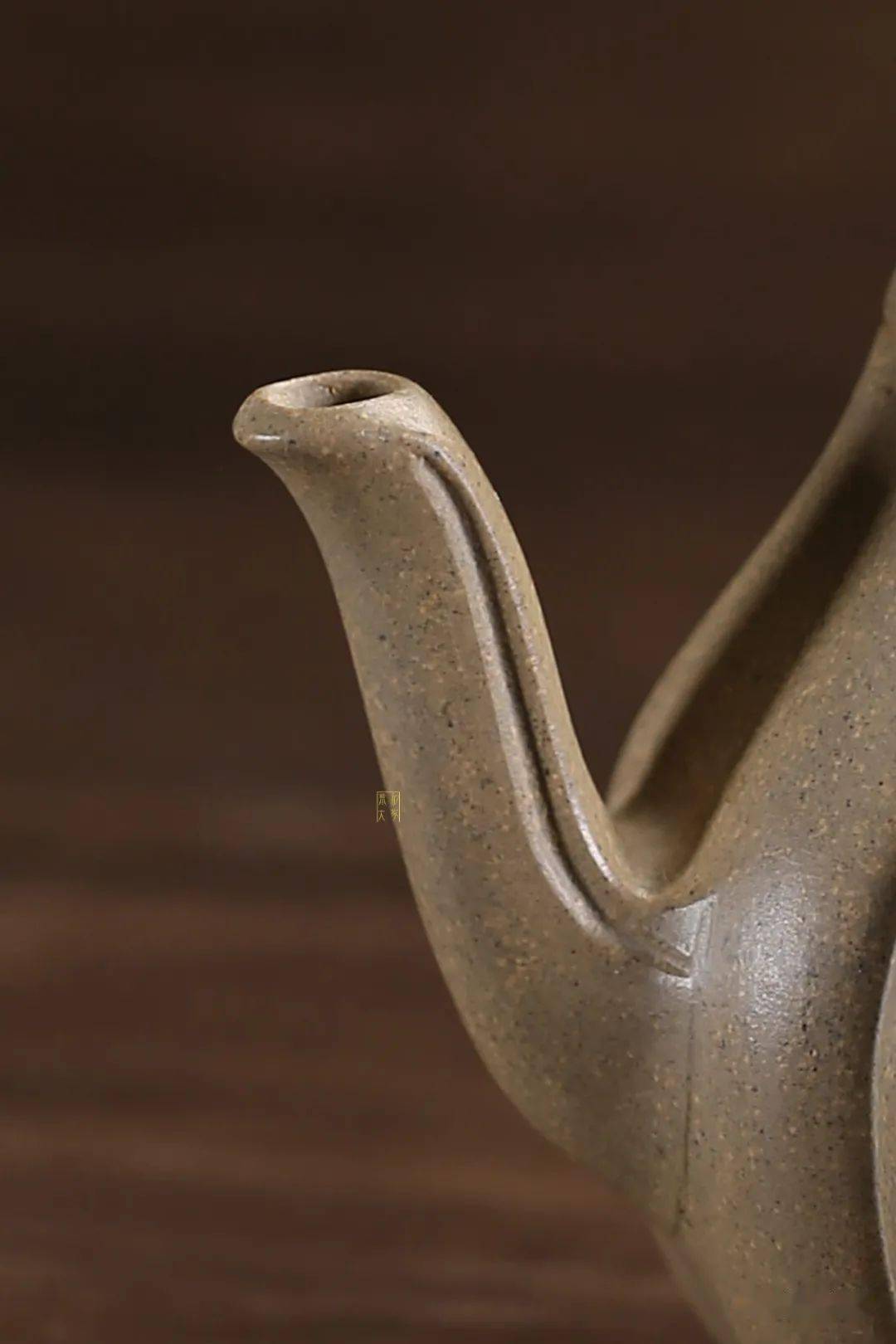 紫砂臻品许军淡雅怡情望亭壶