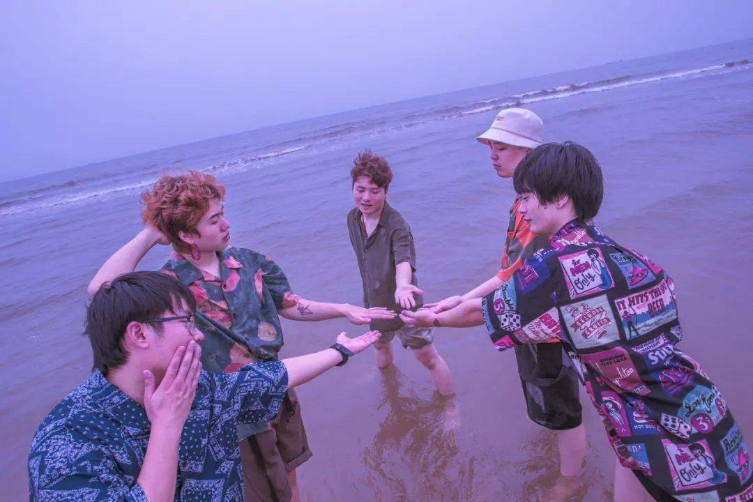 演出公布丨花墙乐队去新时代巡演广州站