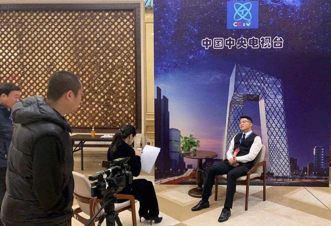 央视专访主题发言中国民办教育家大会这位温州人建言献策67