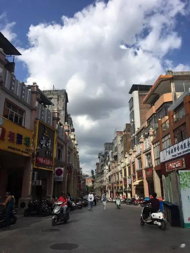 广西北流步行街图片