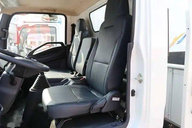 高端轻卡鼻祖又发新车五十铃翼放轻卡全评测钟爱五十铃的别错过