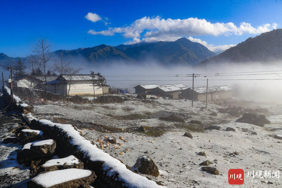 雅安迎来今冬第一场雪_孟获村