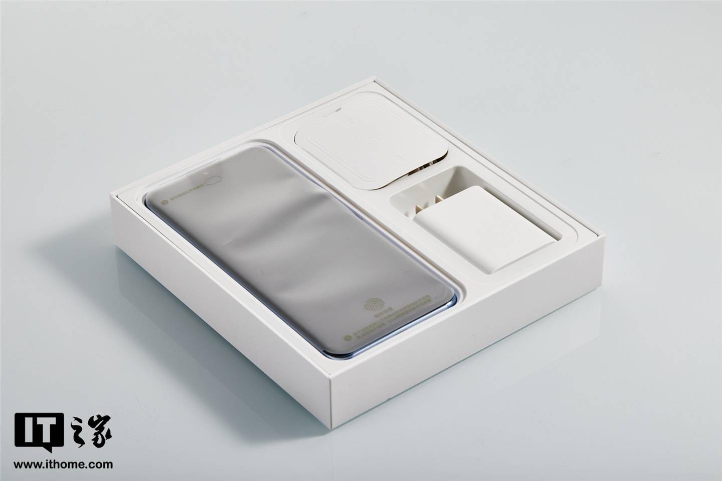 【it之家开箱】vivo s7e 5g 手机图赏:微弧设计,尽显轻薄感