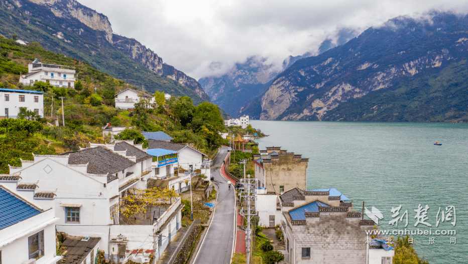 决胜2020秭归西陵峡村新业态带来新发展