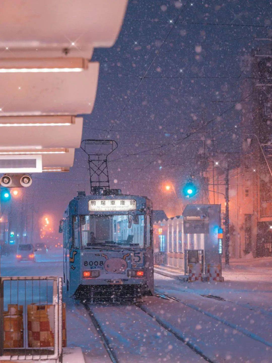 路过青春岁月,走过风雨人生,感恩即是对过往瞬间的铭记.