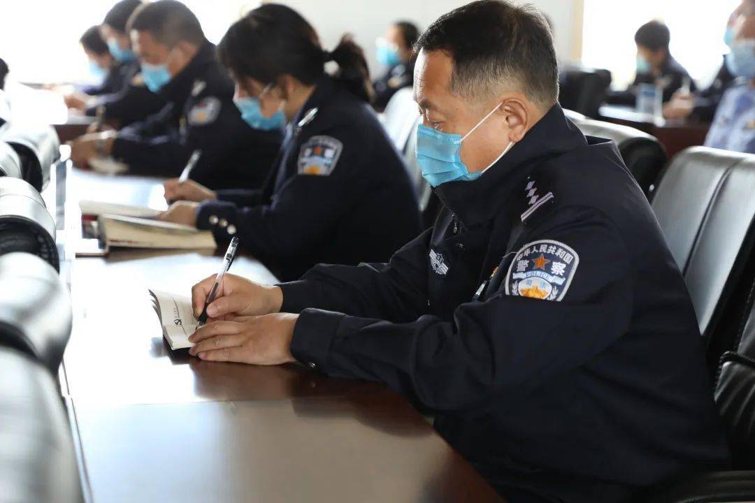 【学习专题】凤凰山监狱开设学习十九届五中全会精神直播课堂_手机