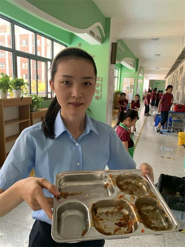 "文明餐饮"蔚然成风 "舌尖上的节俭"成新风尚