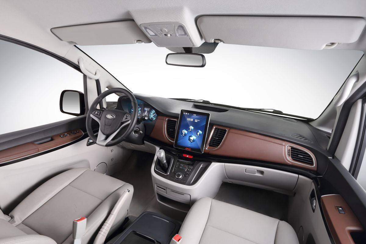 江淮瑞风m5 2.0t柴油版上市 售价15.98万元