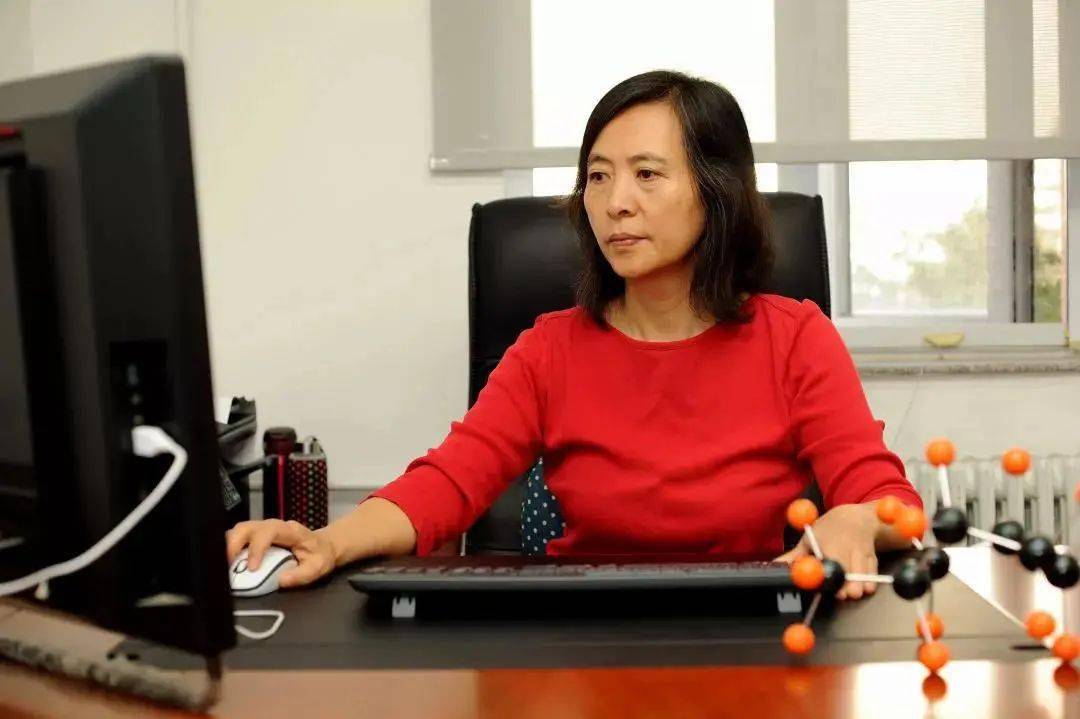 往期回顾第六届研师亦友获奖导师风采卓然