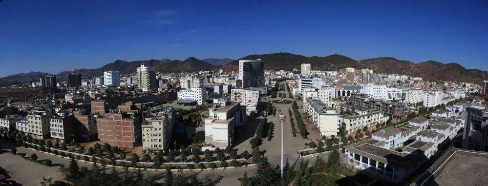 一城三区你看鲁甸县城变化太大了