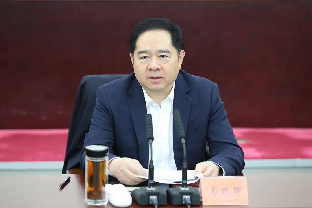 市委召开专题学习会学习贯彻党的十九届五中全会精神_发展