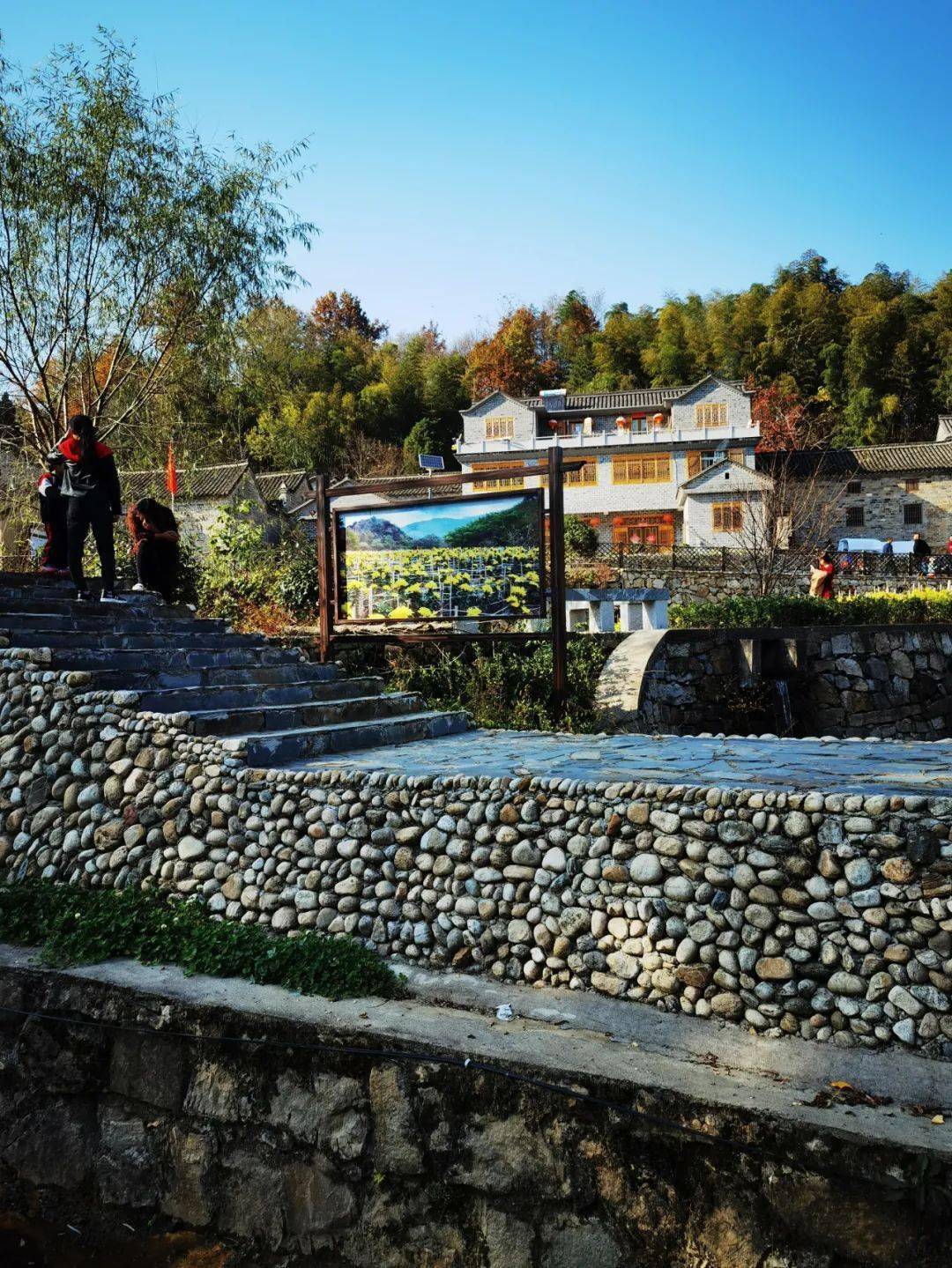 安徽一小山村一一大湾村,如今变这样!