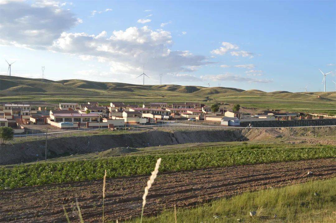 公改造前后对比固阳县永和公改造前后航拍对比固阳县沙陀国村鸟瞰改造