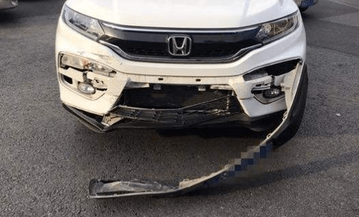 坦洲男子为咗悭18蚊停车费,被罚5000!