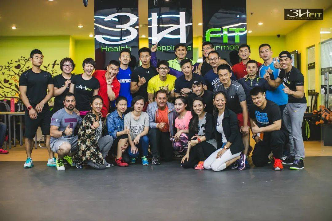 原来做健身教练这么爽教练本人我太难了