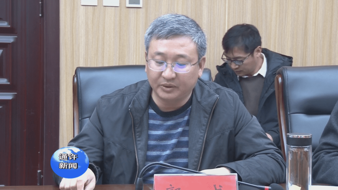 县长张云涛,县政府副县长郭戈参加活动.