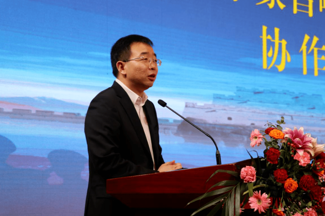 榆林市委副书记杜寿平致辞陕西省委政法委副书记李从教致辞11月27日