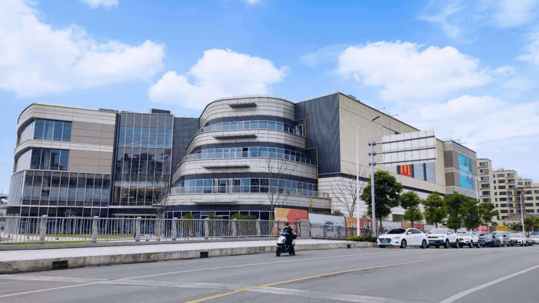 海底捞,星巴克,盒马,老字号美食广场,电影院……松江这个商业广场即将