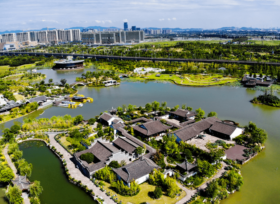 管好盆中水打造幸福河镇海区高质量开展河湖清四乱行动
