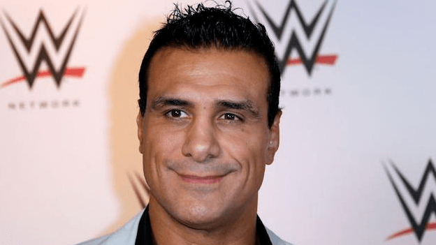 关于前wwe和impact摔角巨星阿尔伯托·德·里奥(alberto del rio)的