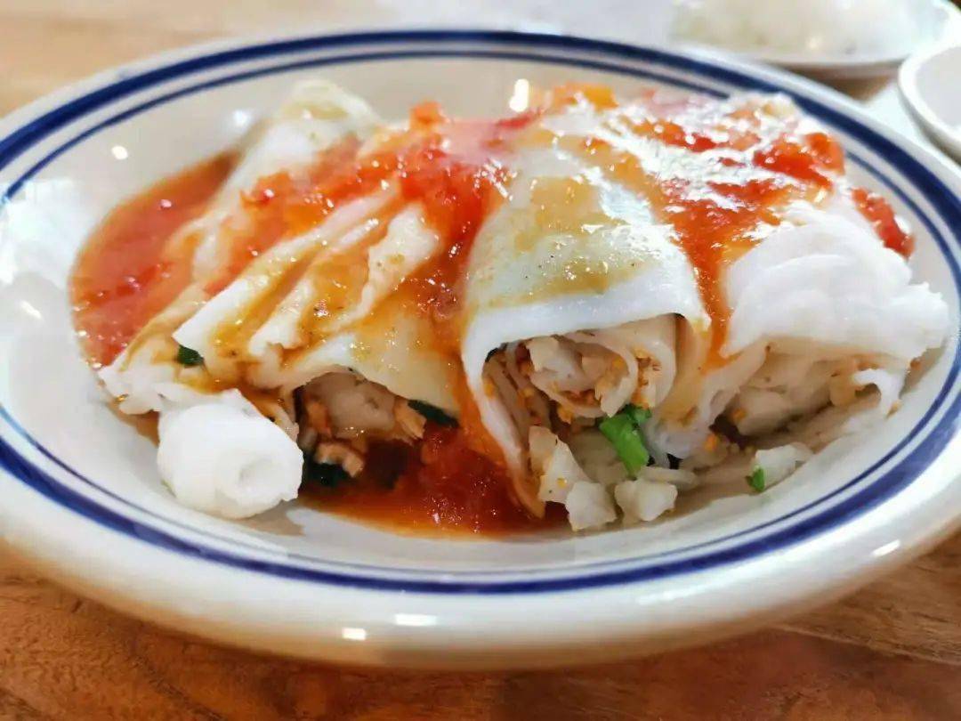 我在南宁新竹路一家小店里吃到了凉薯味儿的卷粉