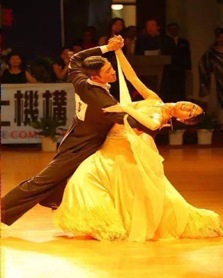 国标版请回答30年前冠军的奖品是个录音机