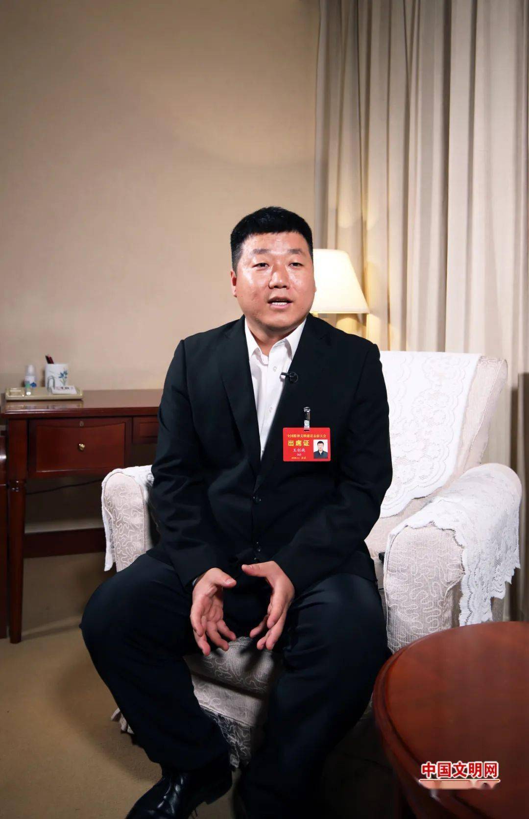 陕西礼泉袁家村村委会主任王创战62户人家小村庄的创建特色